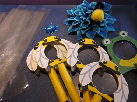 how to make bumblebee wands, pens, and buzzy birthday fun