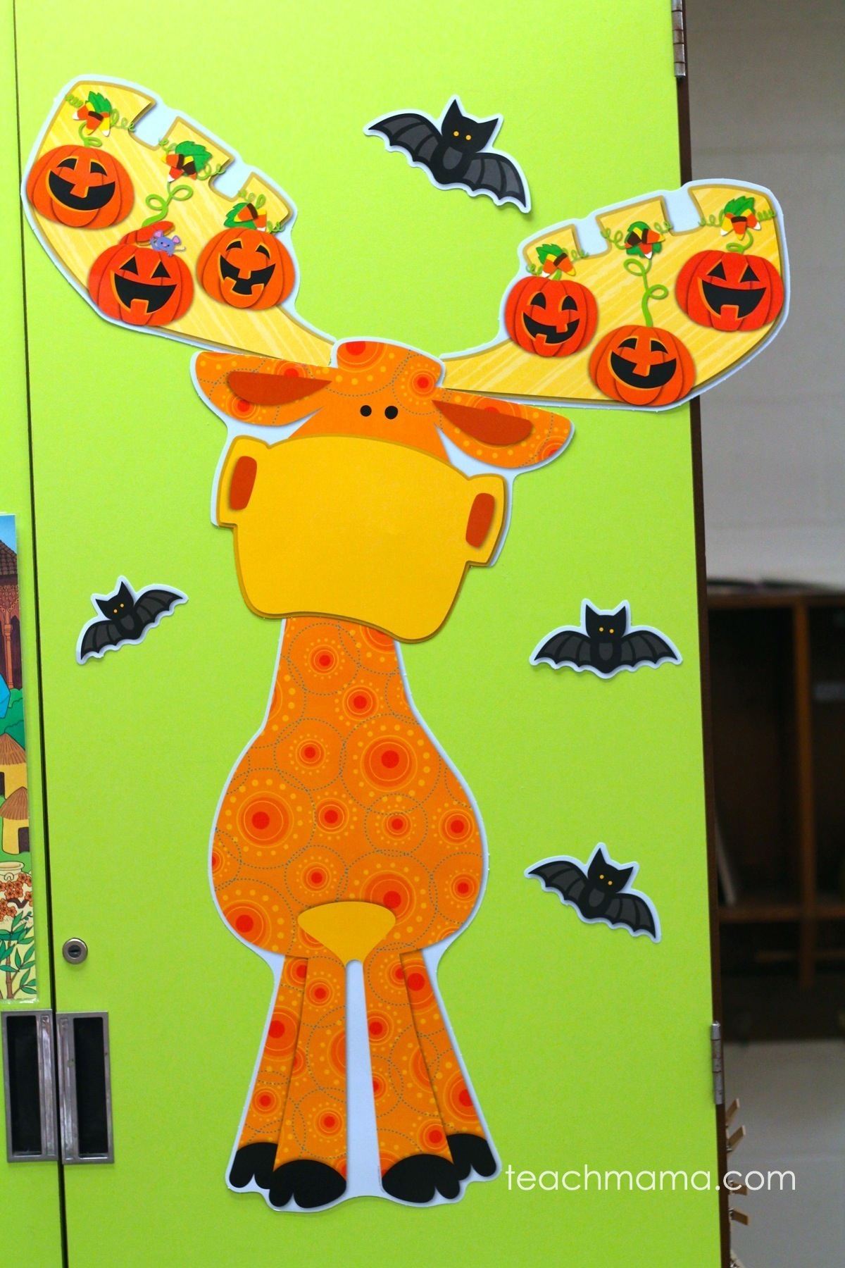 fall classroom decor- quick and easy for teachers and parents