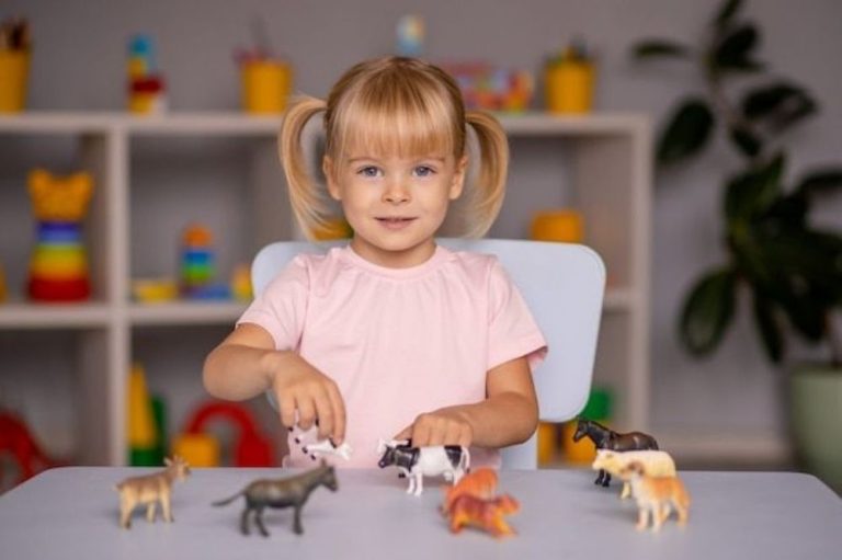 How to Use Animal Sounds to Build Vocabulary in Preschool and Kindergarten