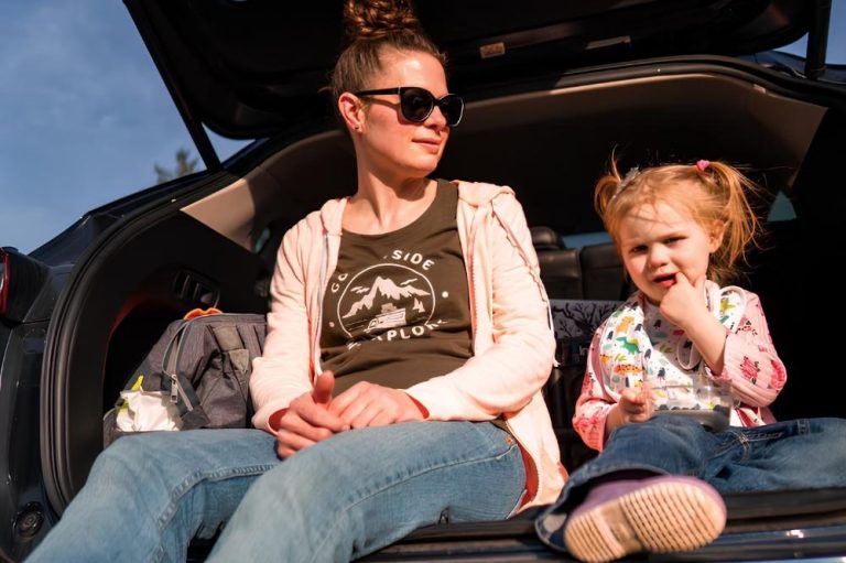 How to Keep Kids Happy and Engaged on a Family Road Trip