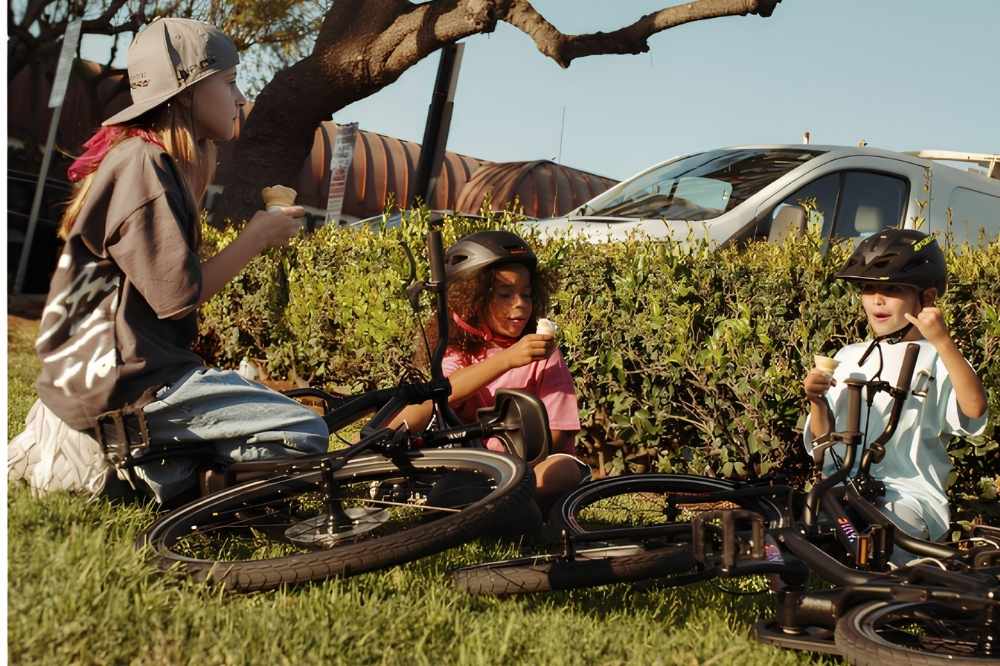 Backyard and Park Activities That Help Kids Burn Energy Without Feeling Like Exercise