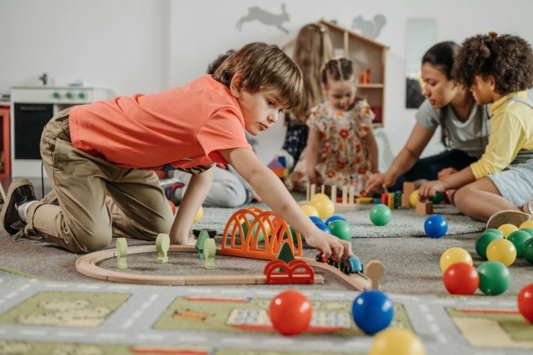 Kinder garten kids in school