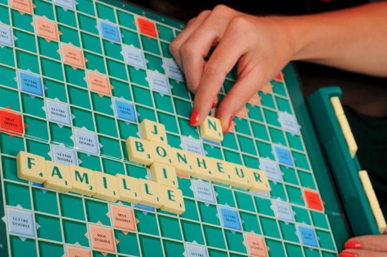 Playing Scrable board game
