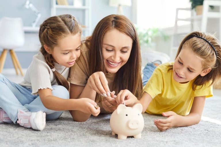 Teaching kids how to save money