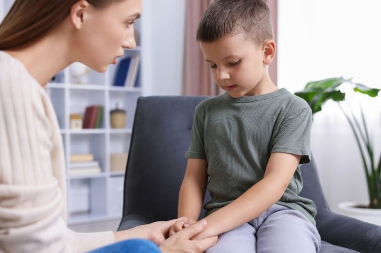 What Children Learn When Parents Let Them Make Mistakes